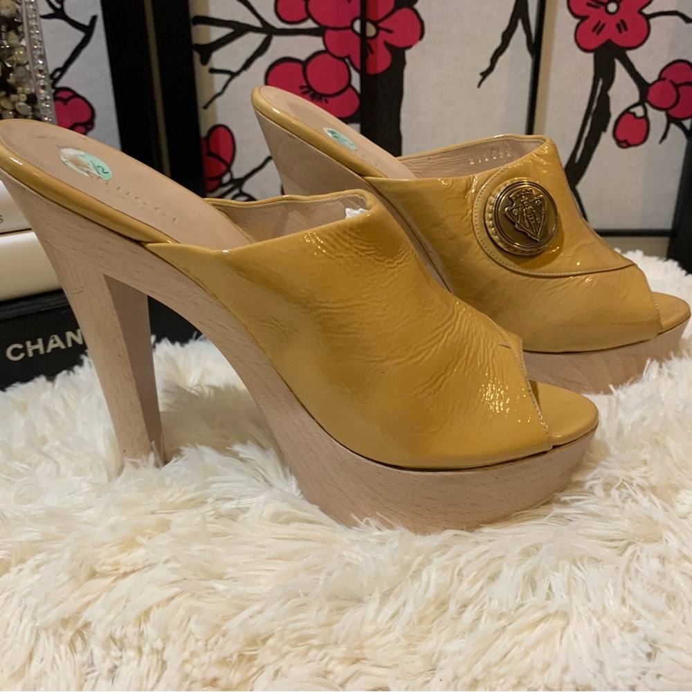 Gucci Hysteria clog sandal…UEC retail $698.00 - Picture 5 of 6